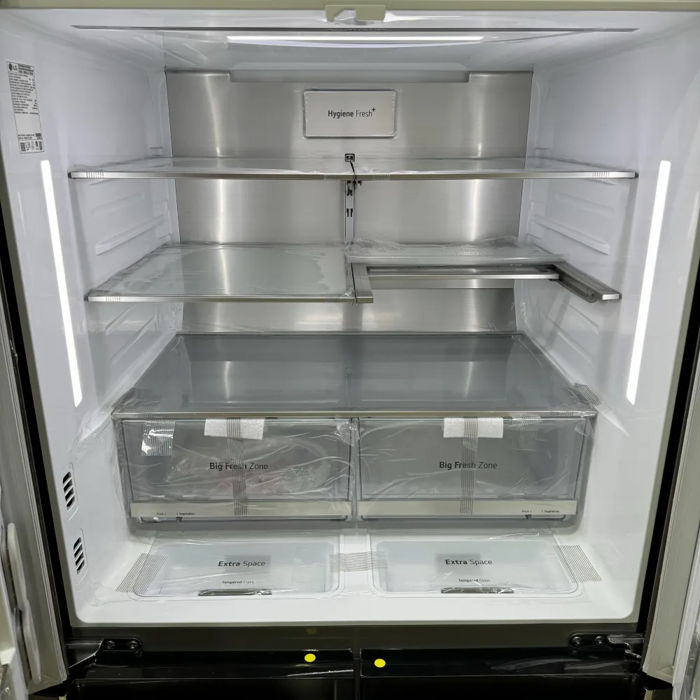 نمای داخلی یخچال فریزر ال جی GR-X39