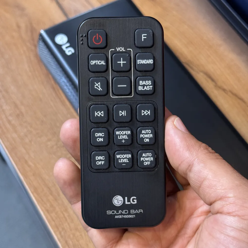 ریموت کنترل ساندبار 2.1 کاناله ال جی SQC1