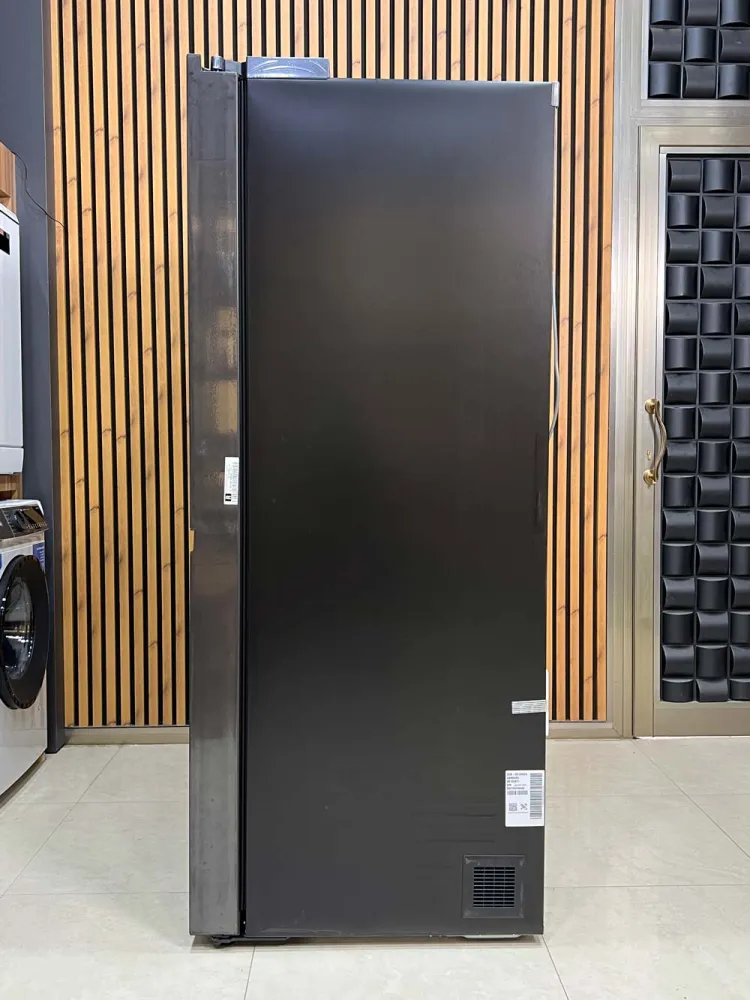 نمای کناری یخچال فریزر ساید بای ساید ال جی GCB-287GNWB
