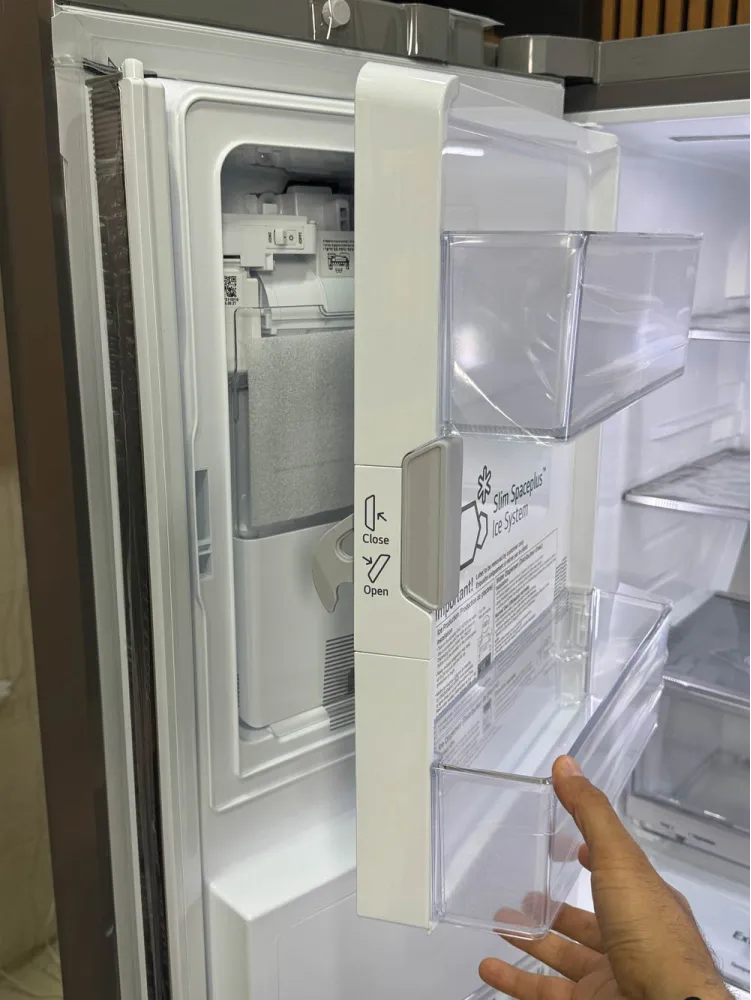 سیستم یخ‌ساز اتوماتیک Slim SpacePlus در یخچال ال جی GMX945NS9F